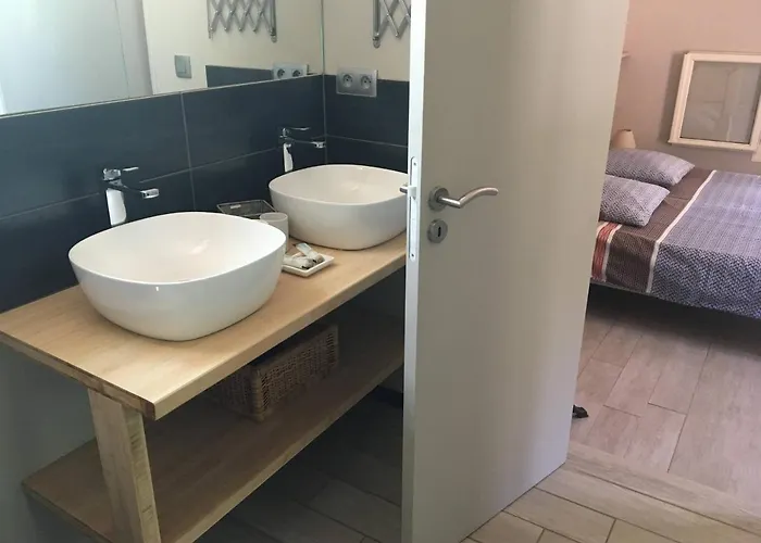 Batelo Nocleg ze śniadaniem